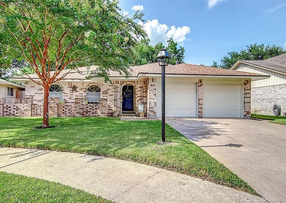 6014 De Lange Lane Houston, TX 77092