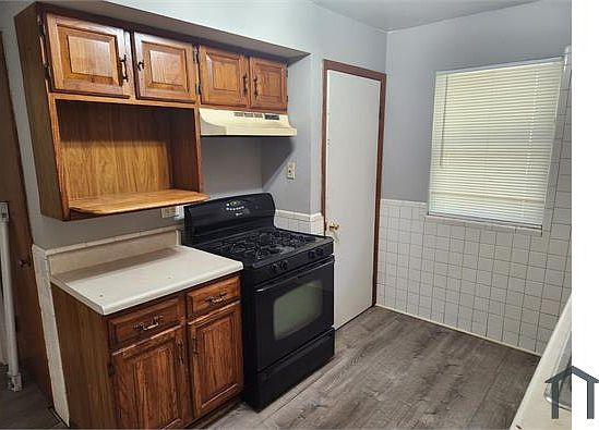 3rd image of 1261 Waldorf Dr