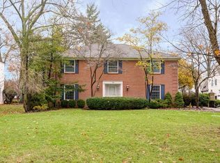 212 Ashbourne Rd, Columbus, OH 43209