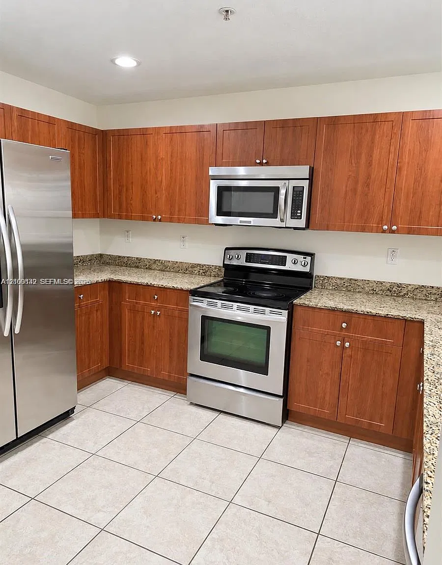 Coronado At Doral Ii Cond — Photo 3
