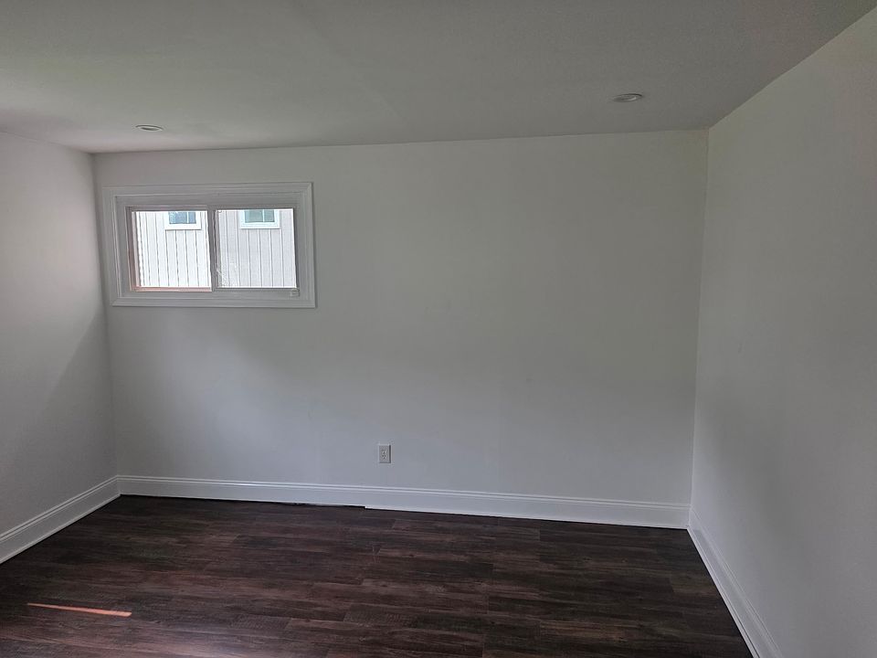 1st image of 2375 Jennie Ave