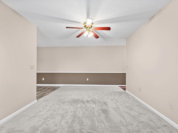 4th image of 553 Memorial Drive Ext