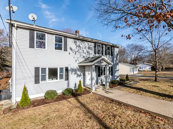 28 Lorraine Road, Groton, CT 06340