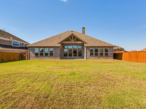 2nd image of 5204 Live Oak Dr