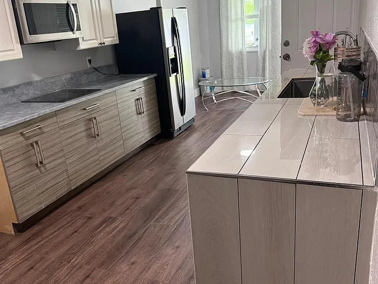 9024 Apache Blvd — Photo 19