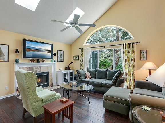 5th image of 101 Leeward Ct