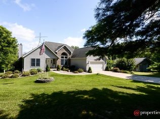 7200 Black Lake Rd, Eau Claire, MI 49111