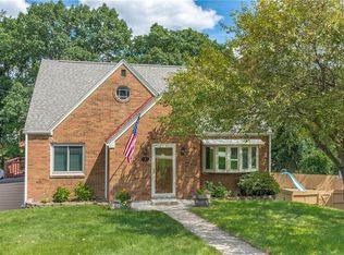 13 Hodgkiss Dr, Mc Kees Rocks, PA 15136