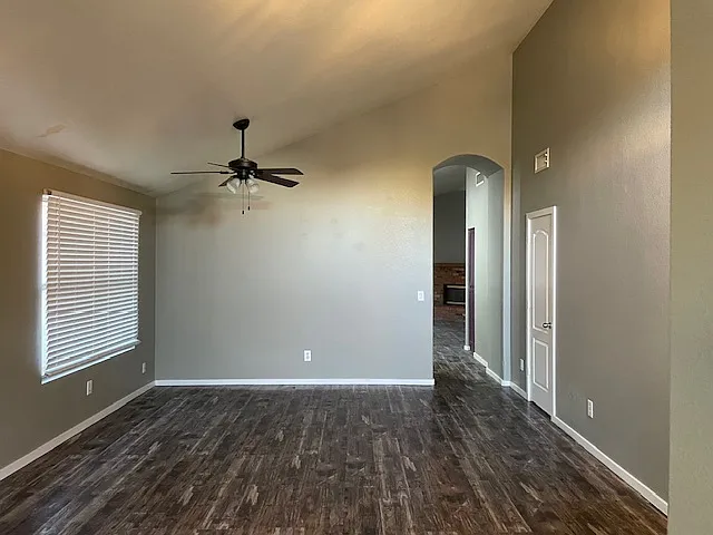 6421 W Wahalla Ln — Photo 7