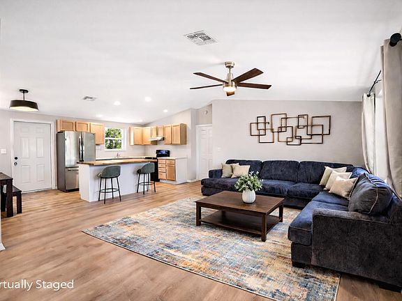 3rd image of 326 Avenue A