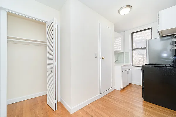 Rented by Living New York | media 12