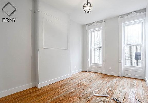 4th image of 243A Vernon Ave #1C