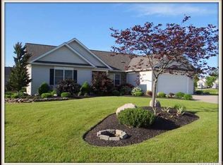 6434 Sherwood Dr, Lockport, NY 14094