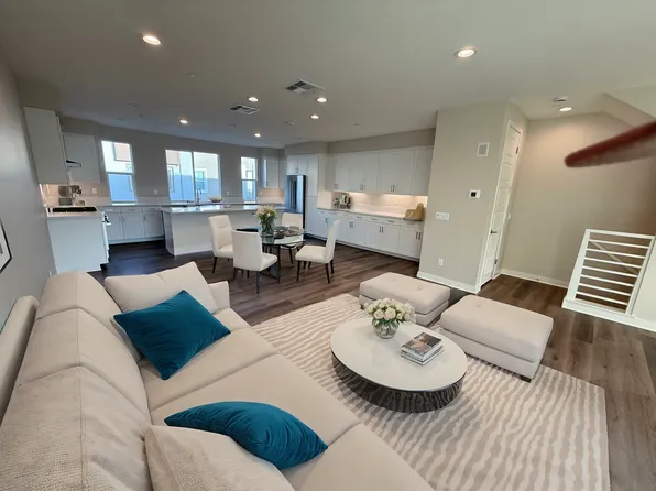 (undisclosed Address), San Diego, CA 92130
