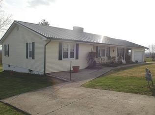 7014 Mount Gilead Rd, Maysville, KY 41056