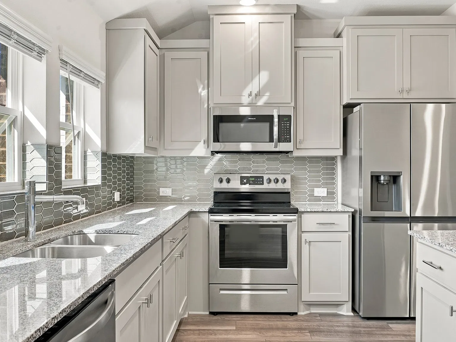 2 bed, 1161 sqft, $2,000 — Photo 4