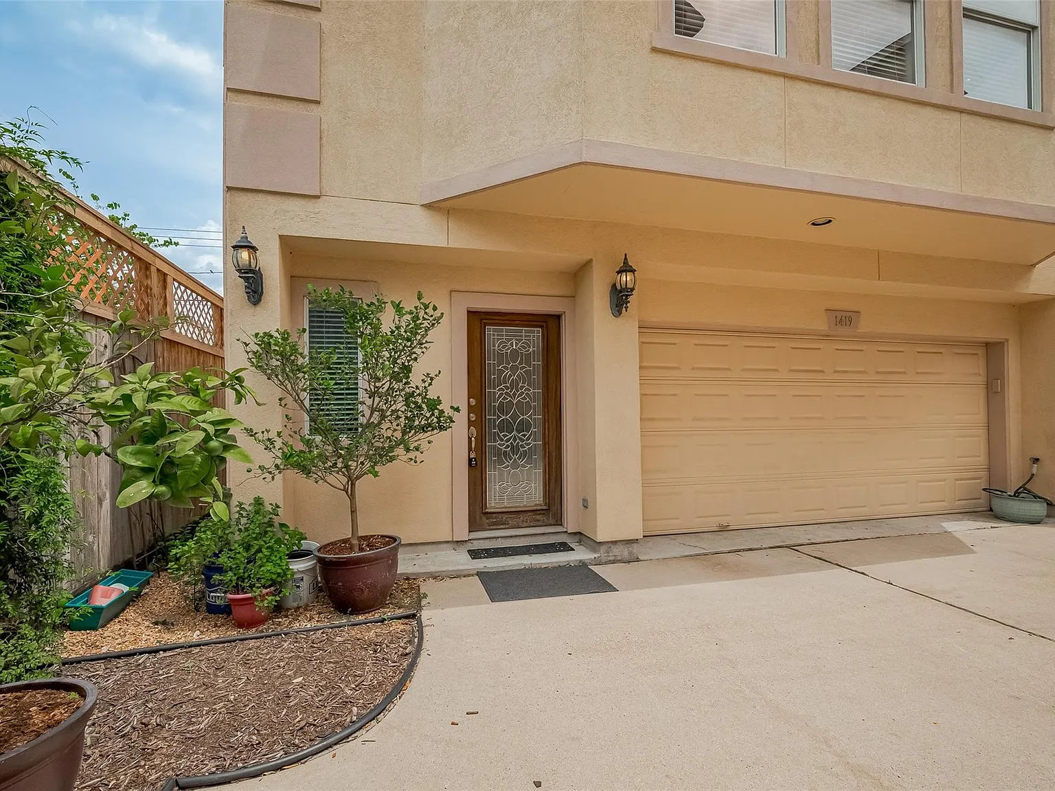 3 bed, 3.5 bath, 2793 sqft, $3,100 — Photo 4