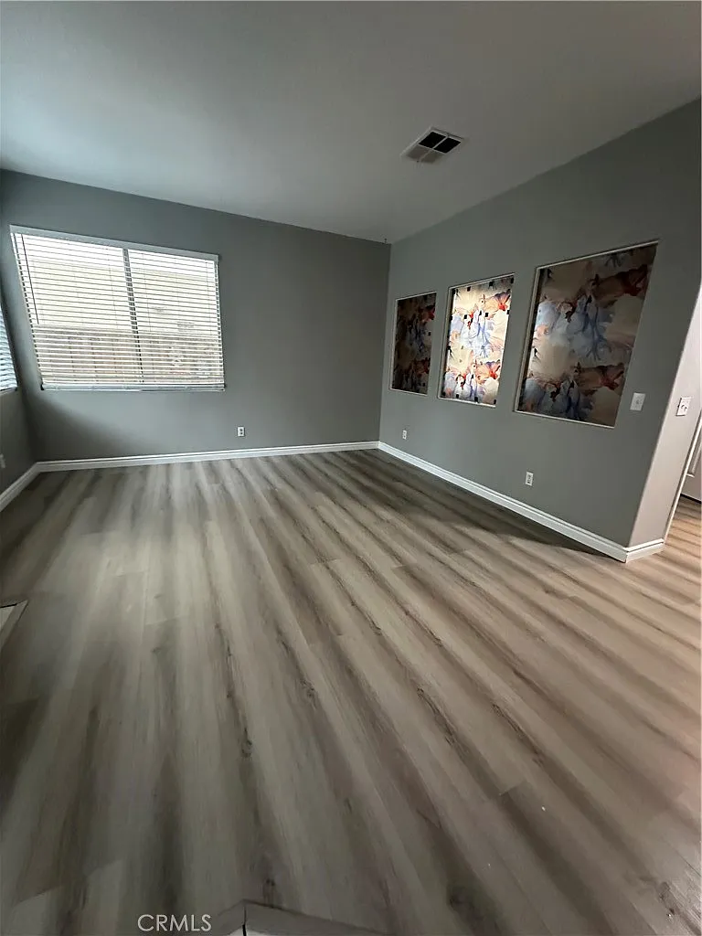 4 bed, 2031 sqft, $3,700 — Photo 2