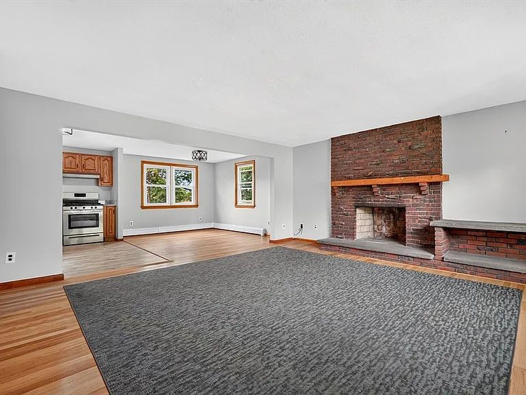 29 Normandy Ave #2 — Photo 6