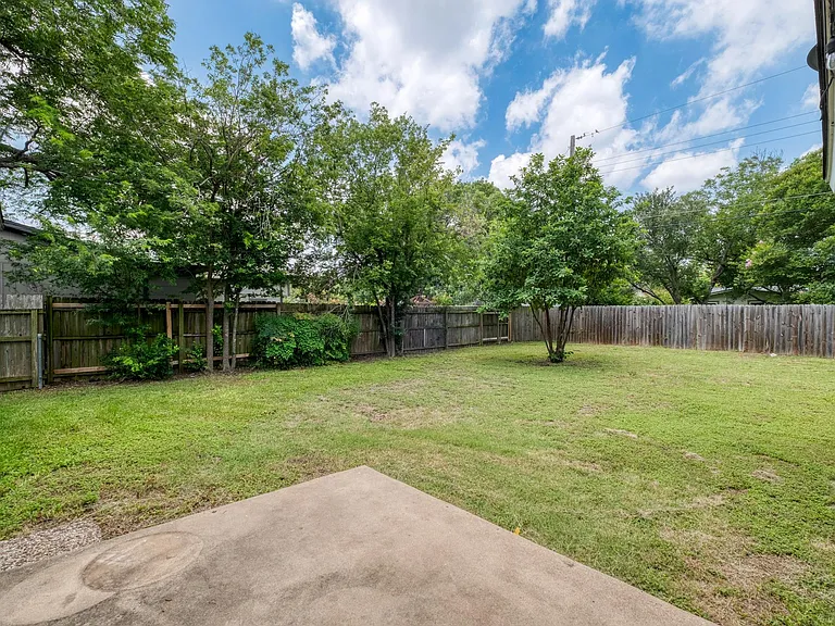 8202 Polar Dr — Photo 23