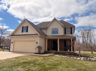 10376 Valley Dr, Goodrich, MI 48438