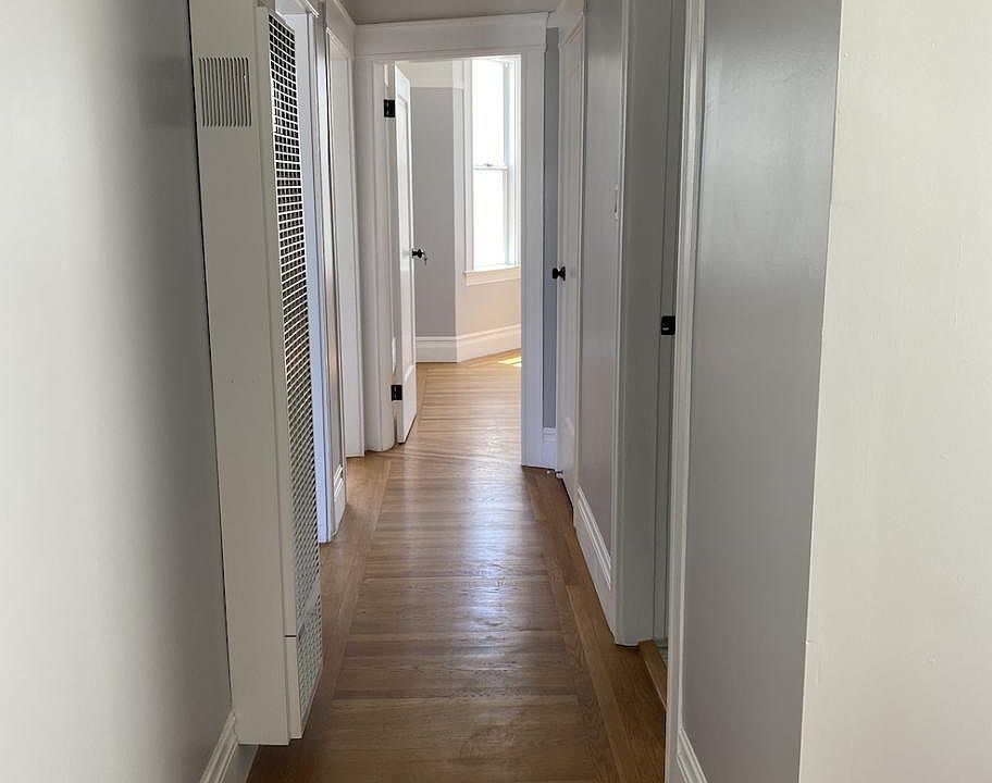 1st image of 917 Cole St #7