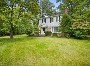 369 New Hudson Rd, Aurora, OH 44202