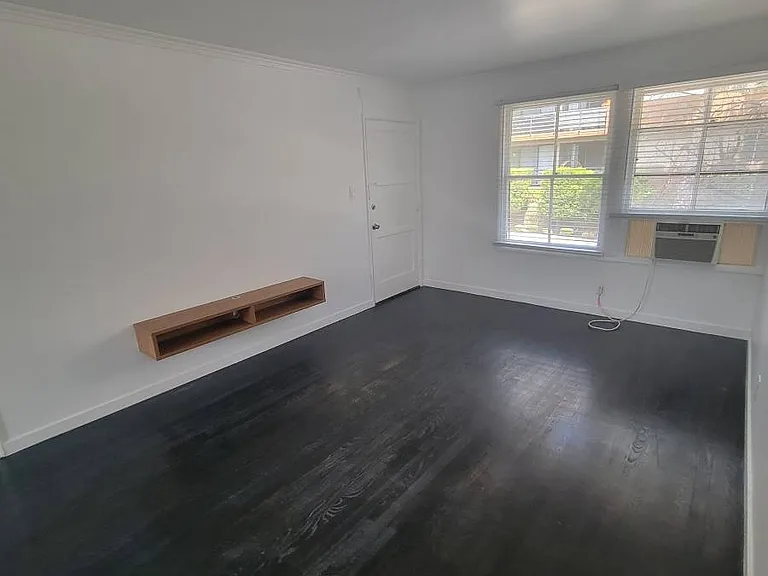 1653 N Vista St #3 — Photo 4