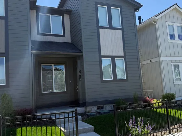 3015 NE Red Jasper Pl, Bend, OR 97701
