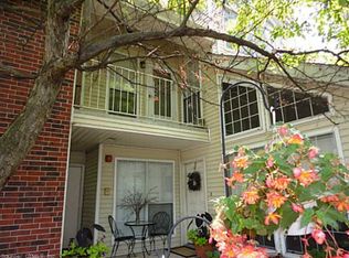 318 Carriage Crossing Ln, Middletown, CT 06457