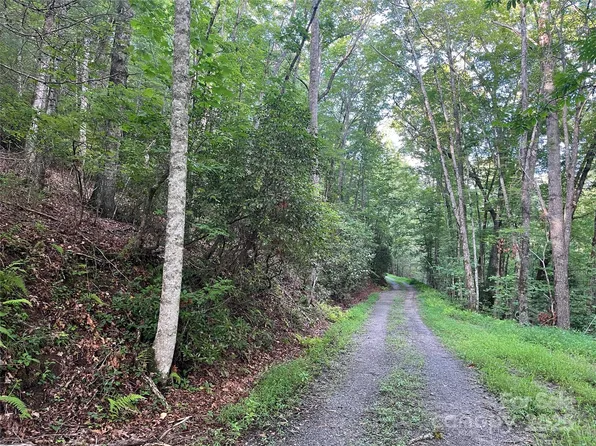 B Old Parker Rd, Lake Toxaway, NC 28747