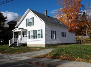 26 Pine St, Orono, ME 04473