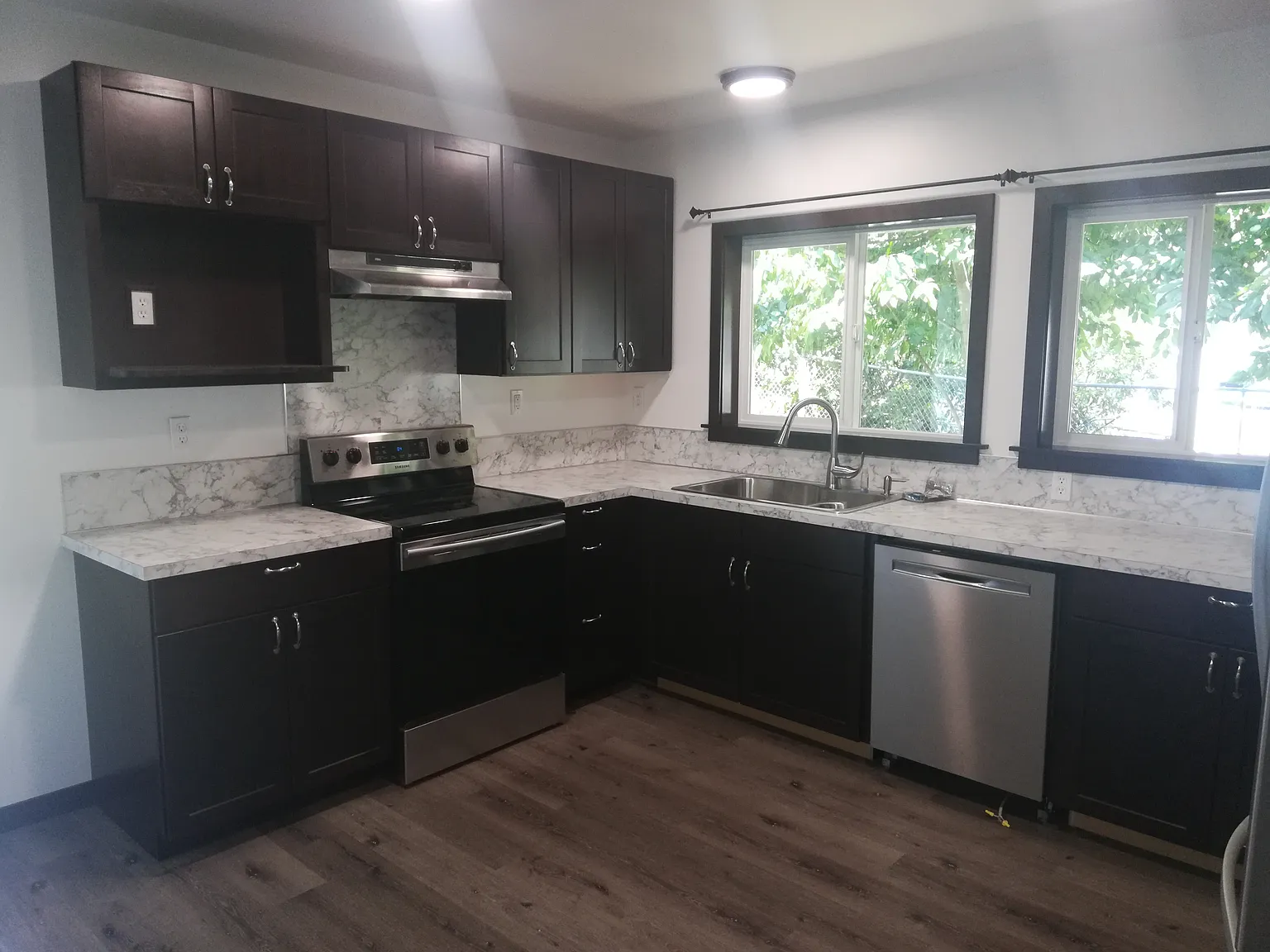 2 bed, 912 sqft, $2,200 — Photo 3