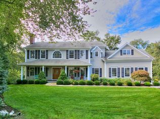 7 Loretta Ct, Westport, CT 06880