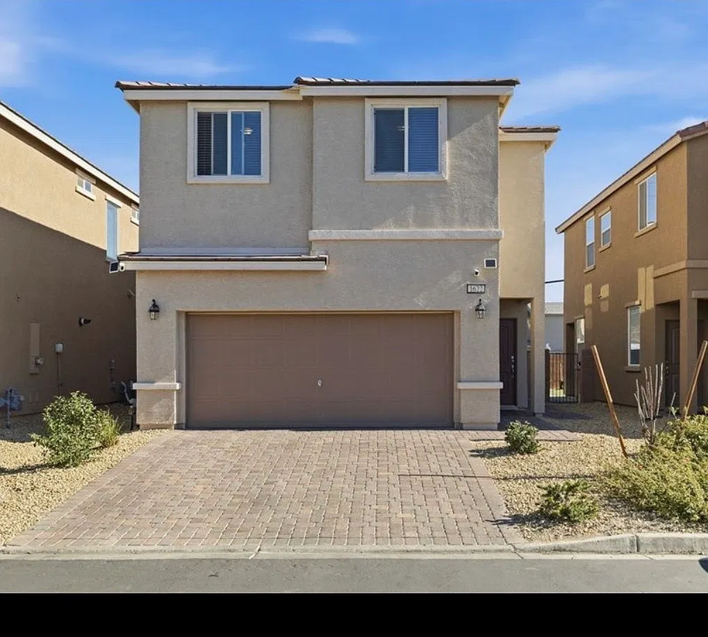4 bed, 2.5 bath, 1470 sqft, $2,200 — Photo 1