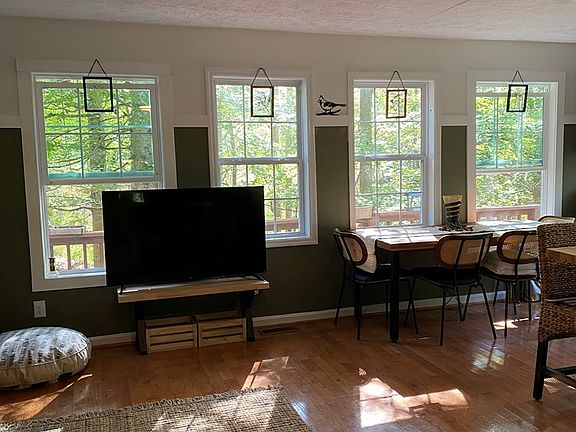 3rd image of 5079 Eagles Cove Rd