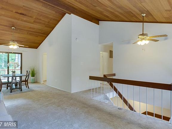 5th image of 4102 Yerkes Pl