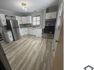 1914 Wustum Ave, Racine, WI 53404