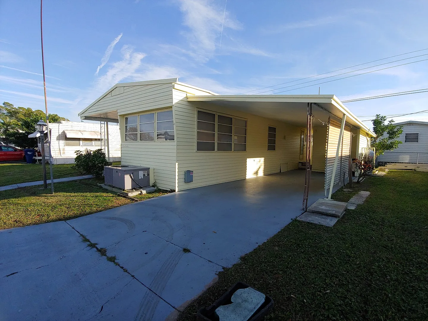 Affordable 3 bed/ 2 bath Mobile Home Available NOW! — Photo 2
