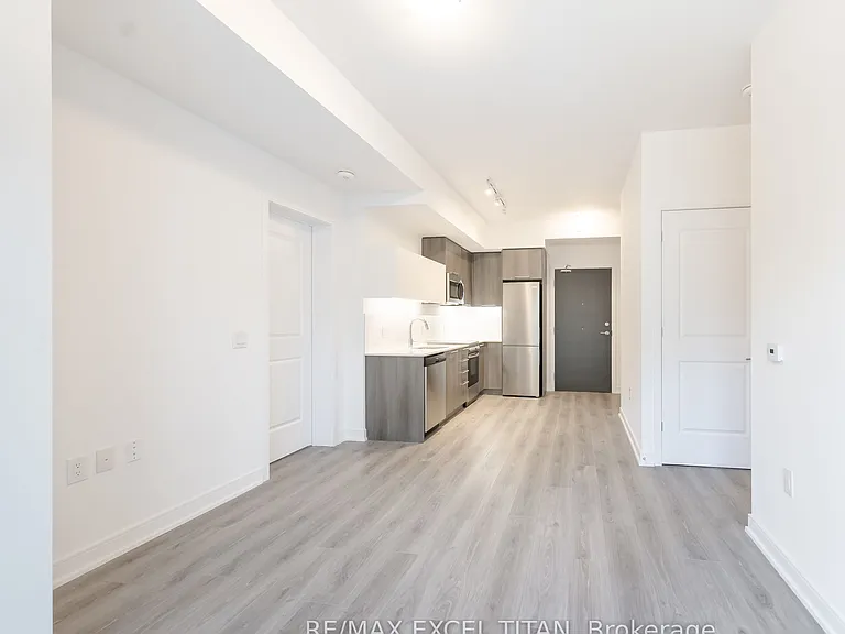 25 Neighbourhood Ln #208 — Photo 7