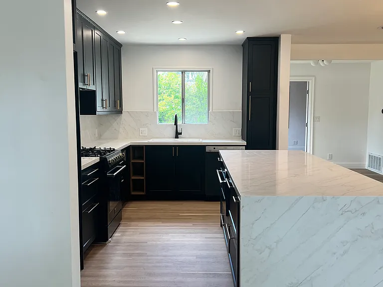 2171 Rural Pl — Photo 3