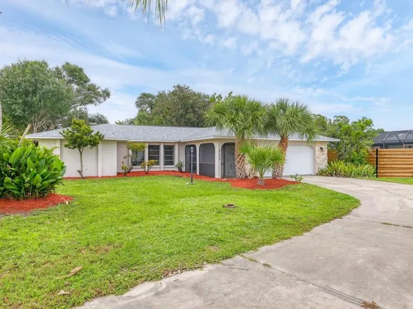 2102 Country Meadows Pl, Sarasota, FL 34235