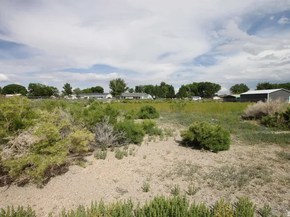 10 Northridge Dr, Yerington, NV 89447