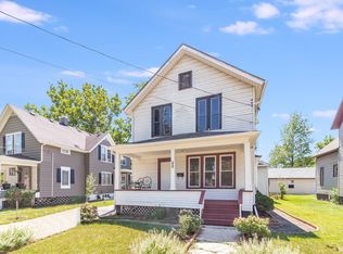 705 E Benton St, Aurora, IL 60505