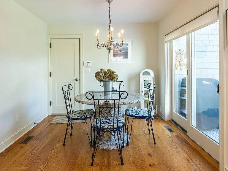 43 Huckleberry Ln — Photo 10