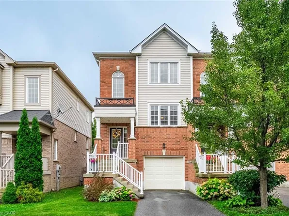 7 Sirente Dr #54, Hamilton, ON L9A 0B4