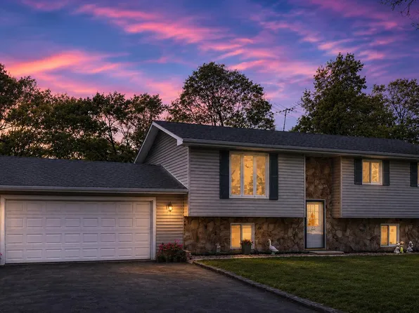 4092 Ethel St E, Demotte, IN 46310