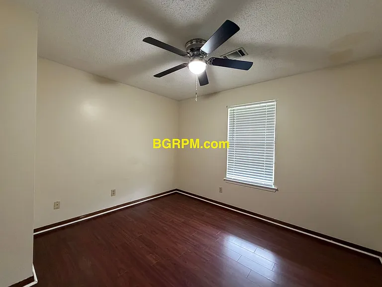 20 Parkview Dr — Photo 6