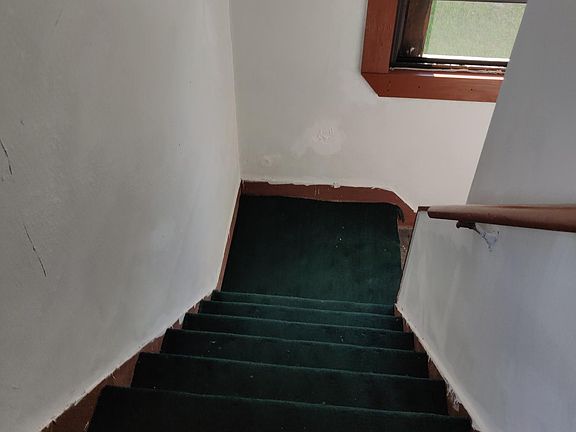 3rd image of 29 Boehm Pl Floor 2