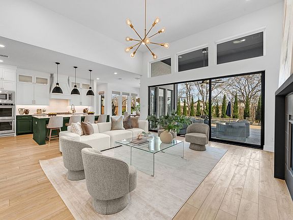 3rd image of 7942 Ravenden Rd